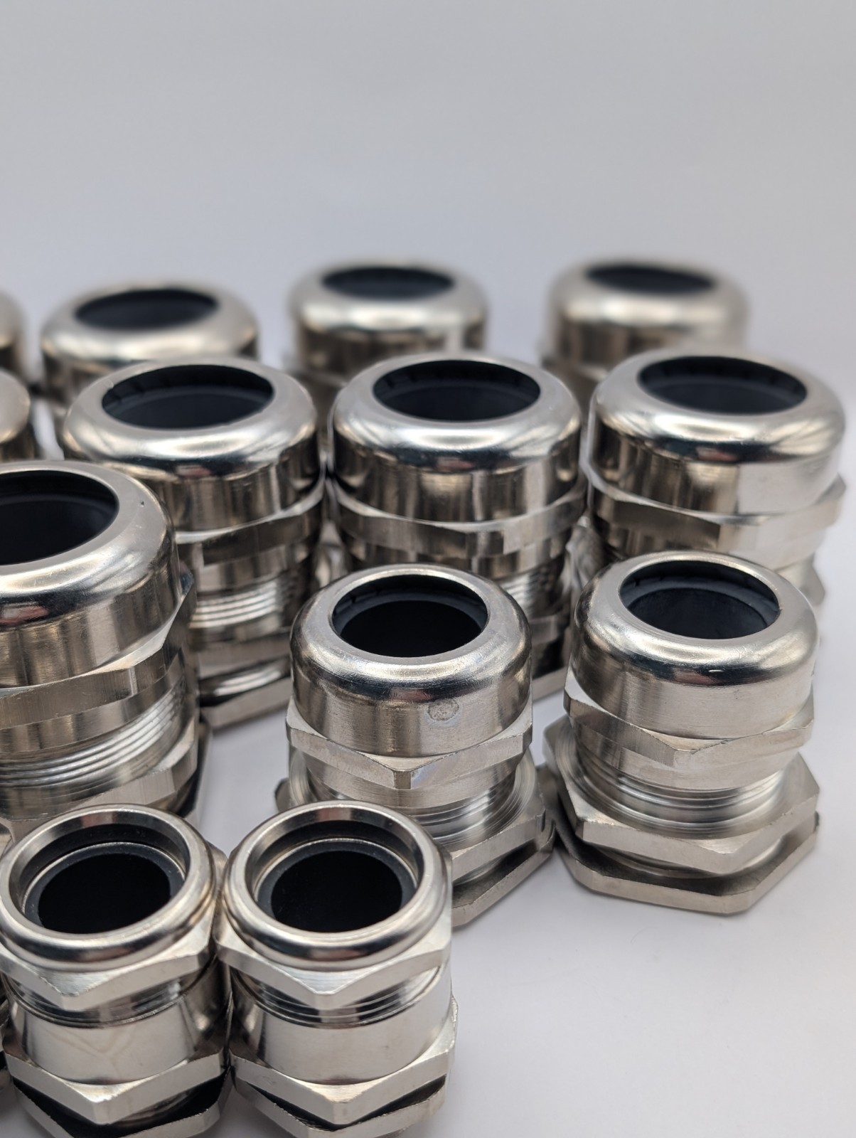 Heavy-duty nickel-plated brass cable glands
